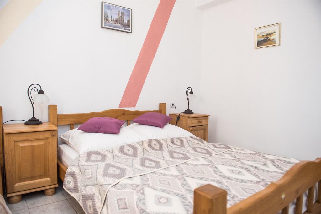 Apartments Ljubica ロゴズニッツァ エクステリア 写真