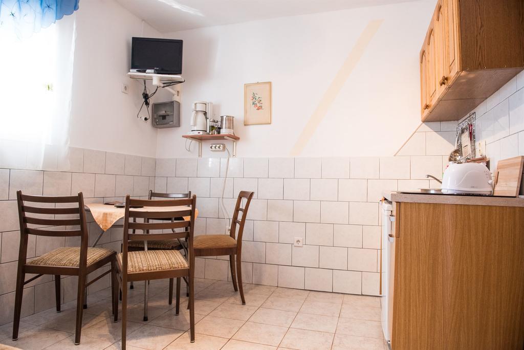 Apartments Ljubica ロゴズニッツァ エクステリア 写真